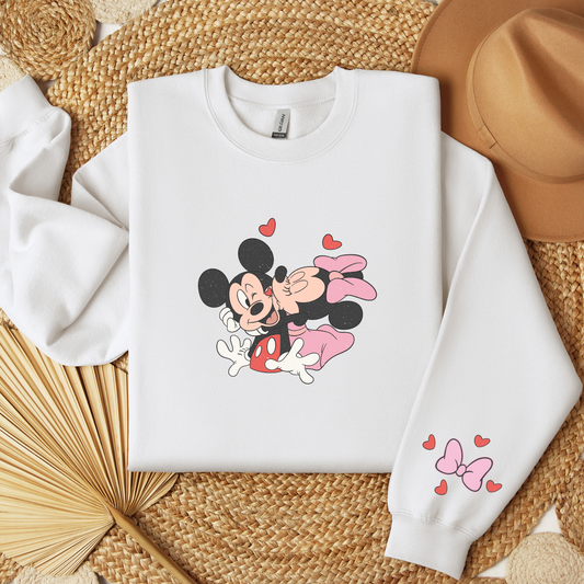 Mouse Kiss T-shirt | Sweatshirt