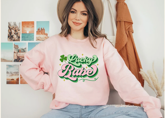 Lucky Babe T-shirt | Sweatshirt